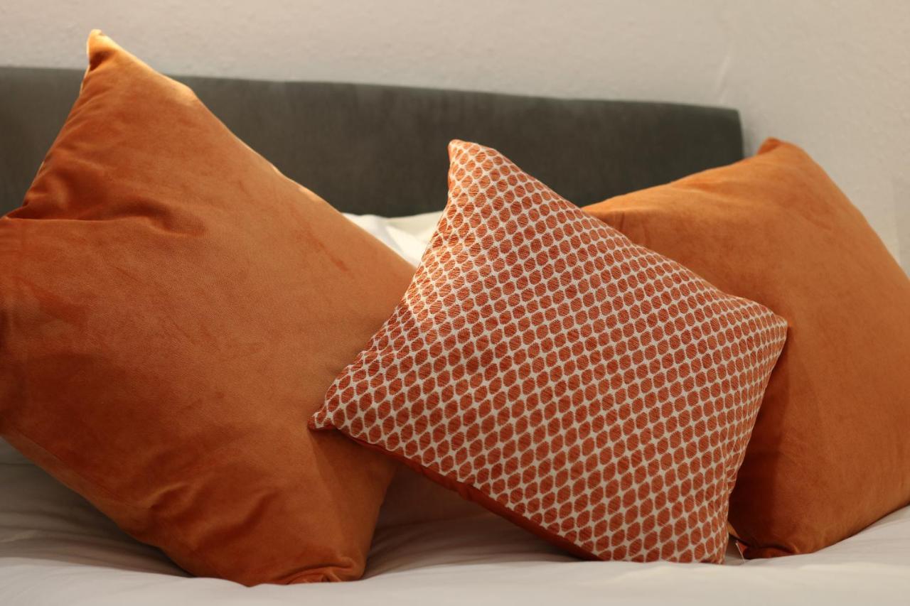 Free Local Parking - Fast Wifi - Sleeps 10 Guests By Property Promise Cardiff Kültér fotó